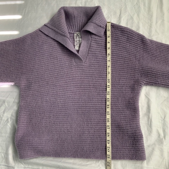 Sadie & Sage Knit Pullover with Collar - Picture 6 of 7